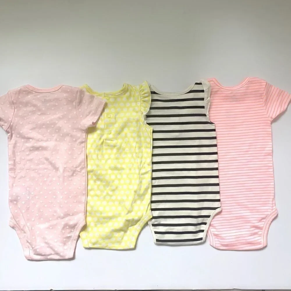 🎃Bundle of New 18M Onesies